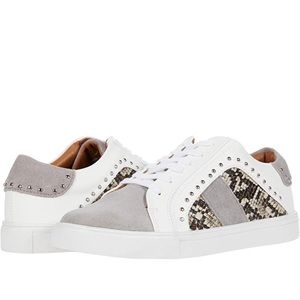 NWOT Steve Madden Sneakers
